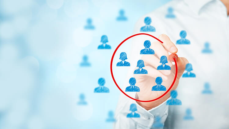 LinkedIn広告とは？特徴や種類を把握して広告を配信！<br>「LinkedIn広告完全ガイド2022」